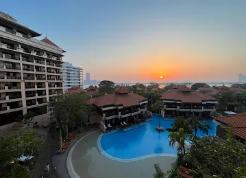 Royal Amwaj Residences