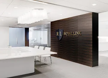 Royal Link Properties