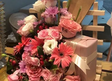 Royal Unique Flowers