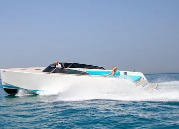ROYAL YACHTS DUBAI