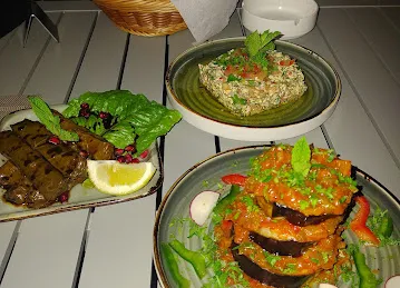 Rue Hamra Restaurant & Bar