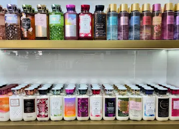 RUKN AL AMWAJ PERFUMES