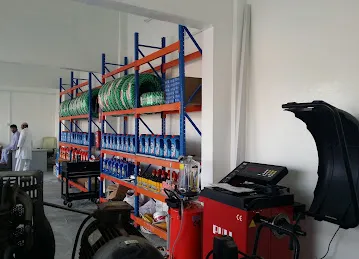 رياح الجنوب لتبديل الزيوت واصلاح الاعطال الميكانيكية وكهربائية