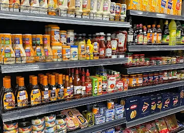 Safari market
