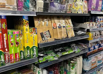 Safari market