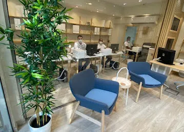 Sahar Al Sharg Perfumes Factory LLC مصنع سحر الشرق للعطور