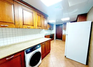Sale and Dwell Real Estate LLC.