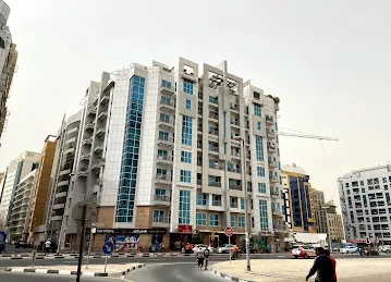 Saleh Bin Lahej Building, 365