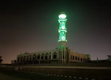 Salman Al Farsi Mosque Parking