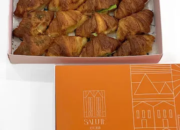 Salute /سالوت