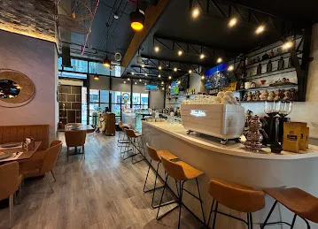 Sama AlMoheet Seafood & Grill Restaurant