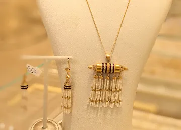 Saray jewellery