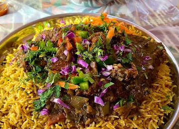 Sarood Yadooh Restaurant