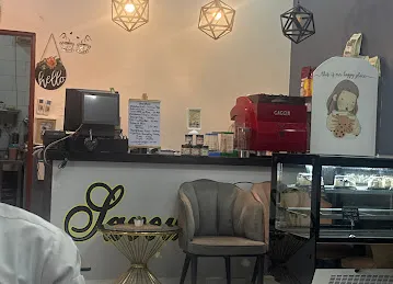 Savour Cafe Restaurant