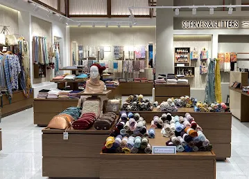 Scarves & Glitters - The Dubai Mall
