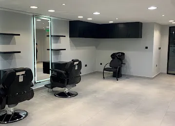 SCISSORS AND MIRRORS GENTS SALON