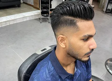 Selfie Gents Salon & Spa
