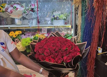 Sentiments.ae | Flower Shop