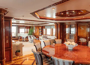 Seven Yachts - Yacht Charter