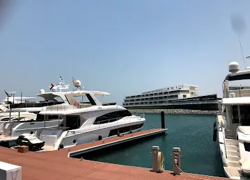 Seven Yachts - Yacht Charter