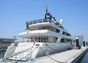 Seven Yachts - Yacht Charter