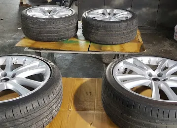 Seychell Garage