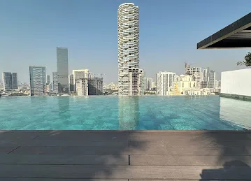 SH LIVING 01