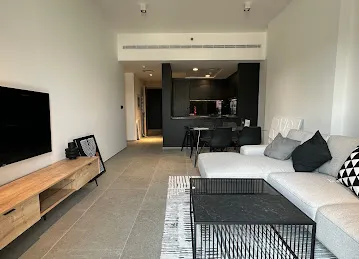 SH LIVING 01