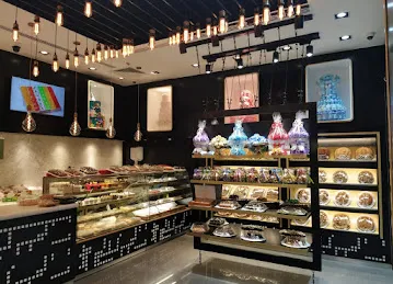 Shahad Al Jazeera Sweets & Pastries