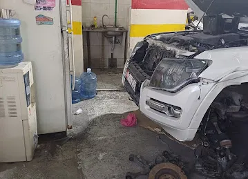 Shahama City Auto Workshop