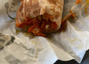 shawarma vibes al shahama abu dhabi شاورما فايبس الشهامة ابو ظبي