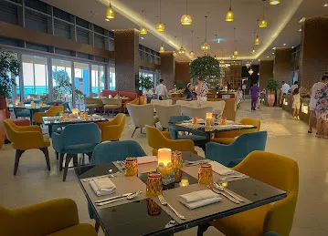 Sheesh, Arabian Buffet & Shisha Lounge at Centara Mirage Beach Resort Dubai