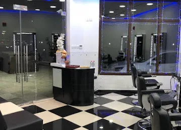 Short Hair Gents Saloon