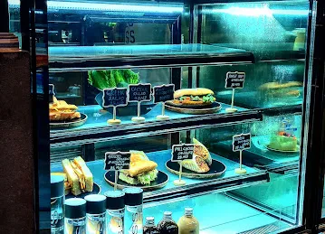 Shot Speciality Cafe