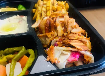 SHUFFLE shawarma & Grills