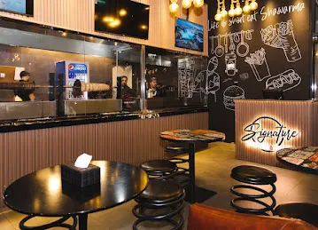 Signature saj & shawarma