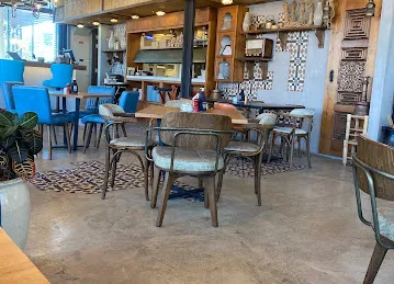 SIKKA Cafe - La Mer
