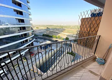 Silicon Building