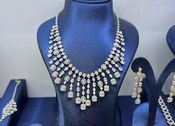 SILVER WORLD LLC