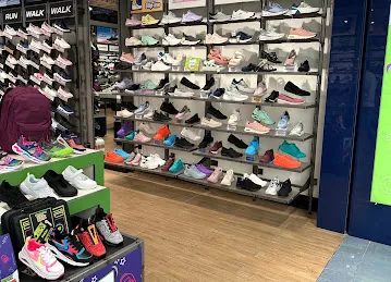 Skechers