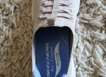 Skechers