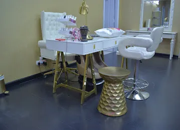 Sola Glow Beauty Salon