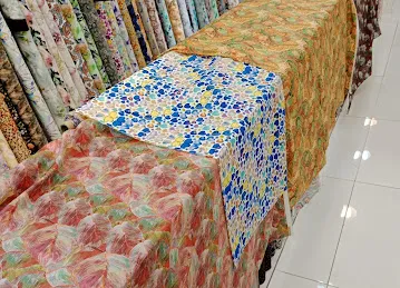 souk AL OMARA TEXTILES سوق الامراء للاقمشة