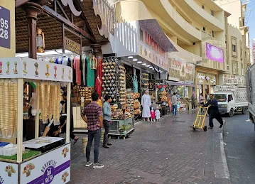 Souq direction sign