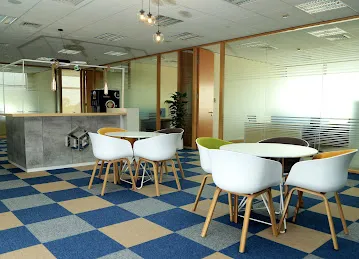SpaceBox Business Center