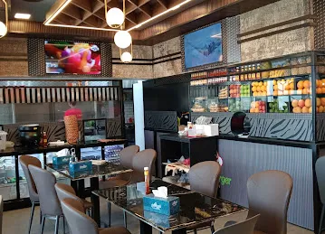 Spicy Burger Cafeteria