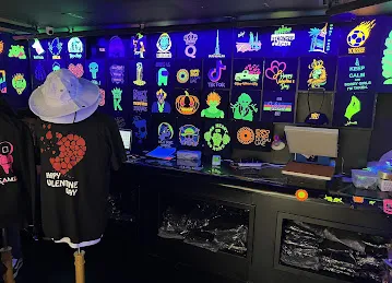 SPOT UV