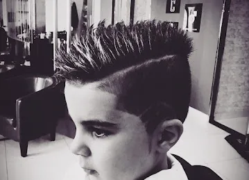 Square Cut Gents Salon