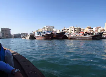 صراف الي بنك دبي الاسلامي داخل هيئة الطرق و المواصلات السبخة