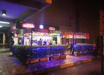 STEAK & BURGER RESTAURANT - KARAMA